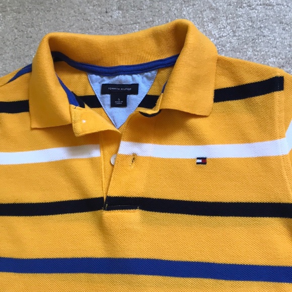 TOMMY HILFIGER SIZE 5 LONG SLEEVE TEE - Picture 2 of 4